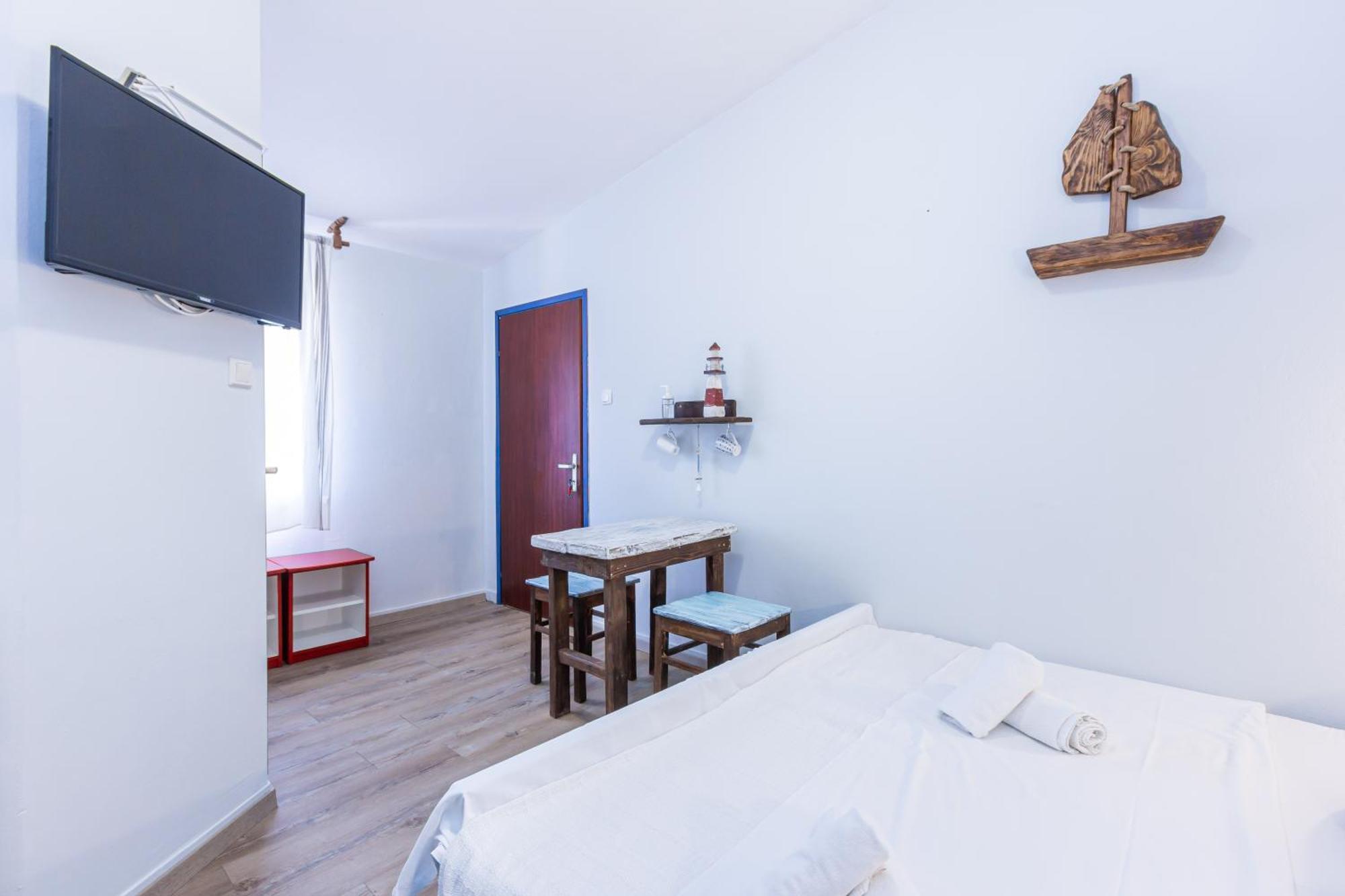 באסקה Rooms & Studio Apartments By The Way מראה חיצוני תמונה