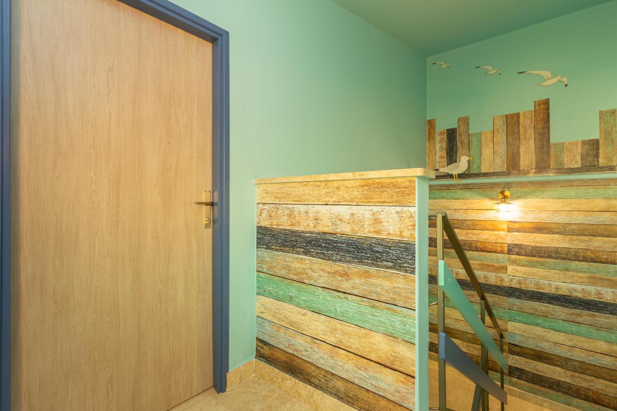 באסקה Rooms & Studio Apartments By The Way מראה חיצוני תמונה